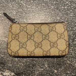 Gucci keychain pouch wallet